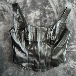 Abercrombie and Fitch Vegan Leather Corset Scoopneck Top in Black Size XS thumbnail 11