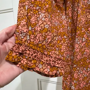NEW! Universal Threads Midi Dress thumbnail 9