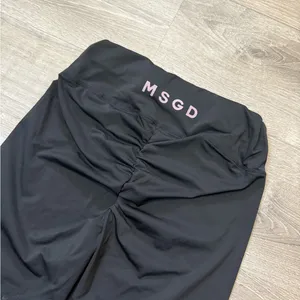 •MISSGUIDED• BUTT CINCH LEGGINGS thumbnail 4