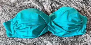 Victoria's Secret bikini top size 34a thumbnail 1