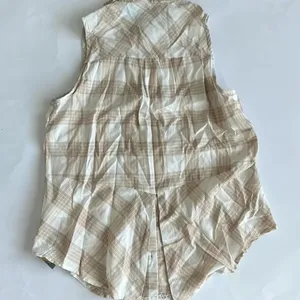 She & Sky NWT Tan‎ Plaid Top Sz S thumbnail 2