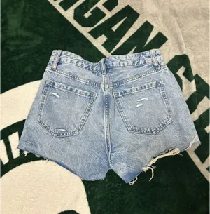 Forever 21 Retro High-Rise Denim Shorts thumbnail 3