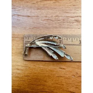 Vintage MONET Gold Tone Bundle Of‎ Wheat Grain Brooch Pin 2.5" thumbnail 4