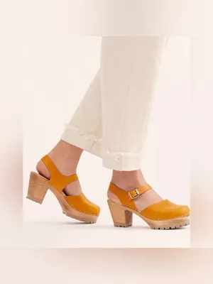 MIA Women's Abba Clog-Inspired Sandal thumbnail 2
