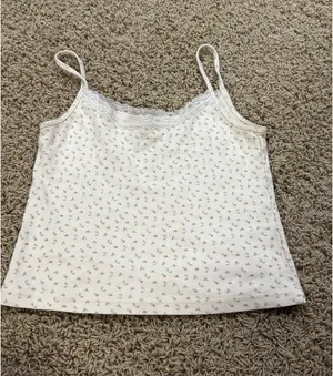 Brandy Melville Crop Top thumbnail 2