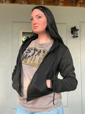 Cropped Black Zipup Size L thumbnail 1