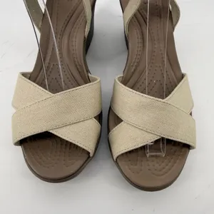 Crocs Leigh II Cross Strap Ankle Wedge Sandal Beige Khaki Women 8 Strappy New thumbnail 2