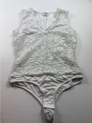 Bebe Womens White Floral Lace Sleeveless V-Neck Thong Bodysuit XS thumbnail 1