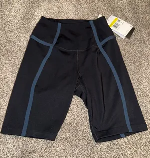 Nike Women's Dri-Fit One High-Rise 8-Inch Training Biker Shorts thumbnail 1