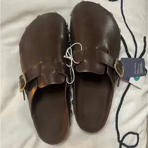 Universal Threads Clogs Brown thumbnail 3