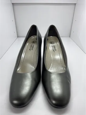Ashley Taylor Women’s Gray Pumps Heels Size 6.5 Dress Shoes thumbnail 2