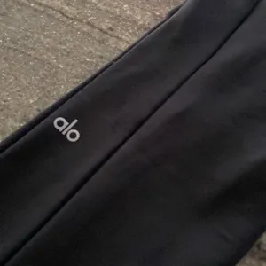 Alo Yoga Air Tech Zip It Flare Leggings Sz S thumbnail 7
