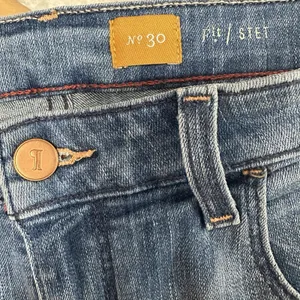 Pilcro and the Letterpress Anthropologie Denim Roll Up Stet Jean Shorts Size 30 thumbnail 5
