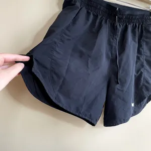 Nike Running black shorts elastic wasit‎ zipper pocket women's size 7 juniors thumbnail 2