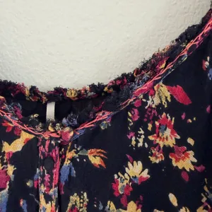 Free People Floral Gauze Cotton‎ Boho Peasant Top Oversized Ruffle Raw Sz Medium thumbnail 4