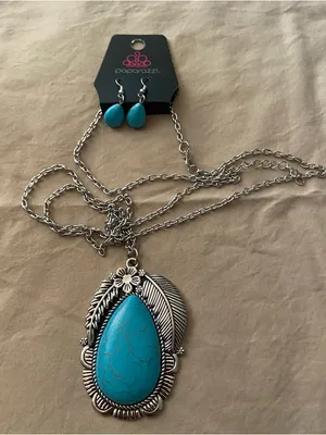 Paparazzi Set Necklace & Earrings Faux Turquoise Silver Western Southwest NWT thumbnail 1