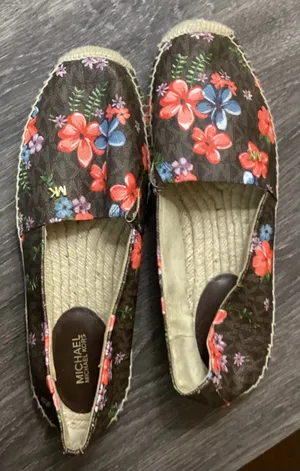 Michael Kors Kendrick Floral Logo Espadrille Flats Size 8.5M thumbnail 1