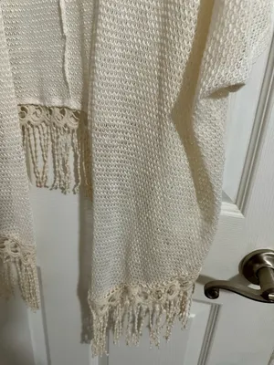 Wet Seal Cream color crotchet shawl size medium thumbnail 3