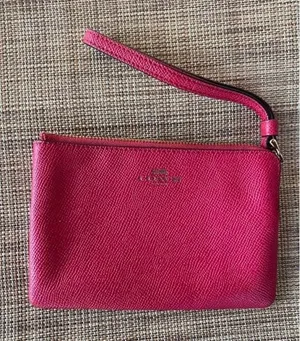 Coach Wristlet‎ Pink thumbnail 1