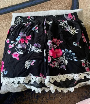 High-Waist Black Floral Lace-Trim Women's Shorts thumbnail 1