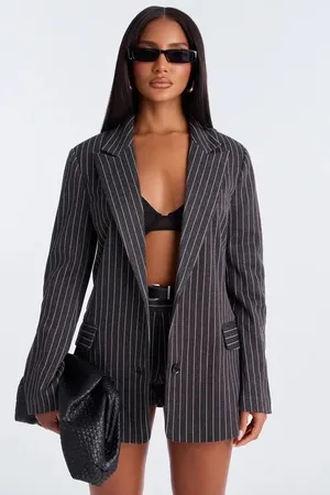 FashioNova blazer shorts set thumbnail 2