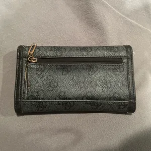 GUESS Trifold Wallet Black Charcoal Logo Pattern Canvas Snap Closure thumbnail 2