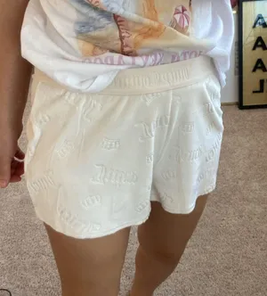 PJ shorts in Ivory. L thumbnail 3