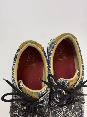 Twisted X Women's Black & White Snake-Print Low-Top Sneakers thumbnail 6