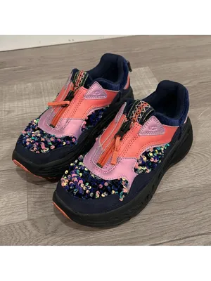 $140 UGG Women's CA805 Zip Stellar Sequin Suede Sneakers size 7 thumbnail 3