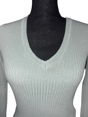 Brandy Melville Crop Top thumbnail 2