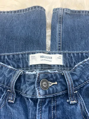 Hollister Low-Rise Jeans thumbnail 2
