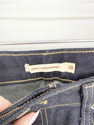 NWT Levi's Baggy Dad Barrel Leg Jeans Women's 28 Blue Y2K Denim thumbnail 6