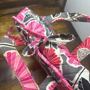 Vera Bradley Travel/Cosmetic Carrier‎ thumbnail 6