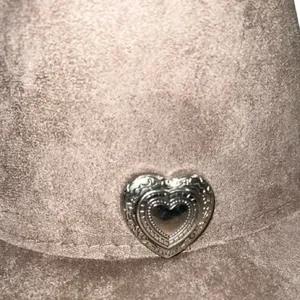 Stylish Taupe Cowboy/ cowgirl Hat with Silver Accents thumbnail 7
