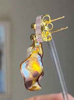 Handmade cute retro chic Tortoiseshell flower petal & glass pearls dangle earrings🤎 thumbnail 5
