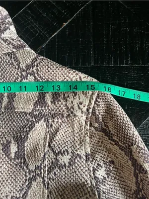 LE LIS Collection Snake Print Cropped Moto Biker Full Zip Jacket Beige S thumbnail 6