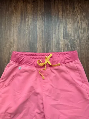 FIGS Women’s Neon Pink Zamora Jogger Scrub Pants - Size S Petite Nursecore thumbnail 6