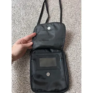 G-Force Black Nylon Crossbody Travel Bag Small Utility Pouch with ID‎ Window thumbnail 6
