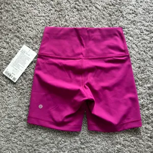 Lululemon Shorts s6 inch thumbnail 6
