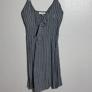 Purple Snow Women‎ Gray Striped Dress size Small thumbnail 2