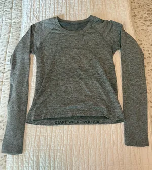 Lululemon Swiftly Tech Long Sleeve 2.0 Race Length thumbnail 1