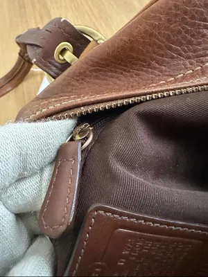 COACH Vintage Leather Shoulder Bag with dustbag thumbnail 10