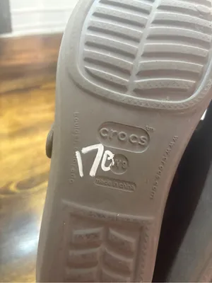 Crocs brown sandals size 9 thumbnail 6