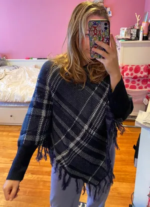 blue poncho swetaer Size L thumbnail 1