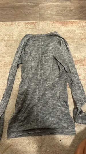 Lululemon Swiftly Long Sleeve thumbnail 3