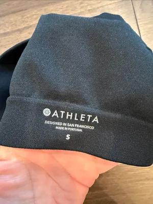 Athleta Black Ribbed V-Neck Sports Bralette Size Small - C33-057 thumbnail 3