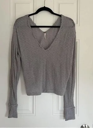 Sweaters thumbnail 2