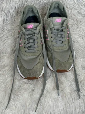 New Balance Women's Olive Green/Sneakers with Pink Details Size 9 thumbnail 10