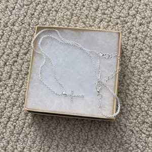 NEW Cubic Zirconia Pave Silver Cross Pendant Necklace 18” Length NIB thumbnail 4