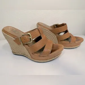 UGG Hedy Embossed Leather Espadrille Wedge Sandals 7.5 VGUC thumbnail 4